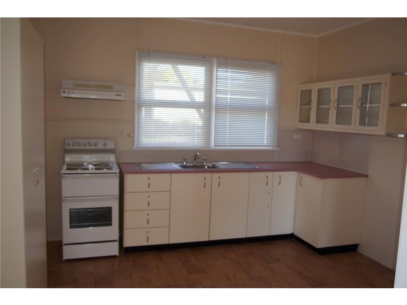 81 Sugarloaf Road, Stanthorpe QLD 4380