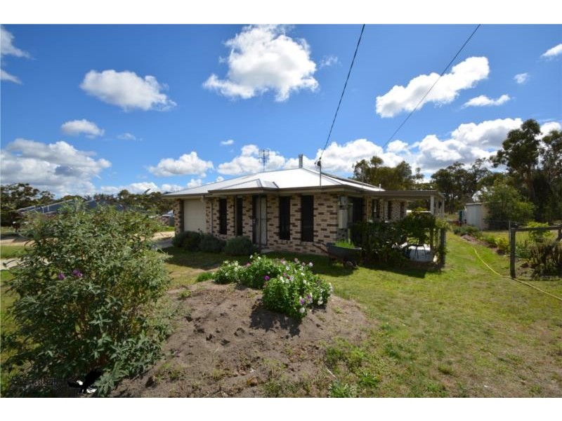 69 Calvert Road, Glen Aplin QLD 4381