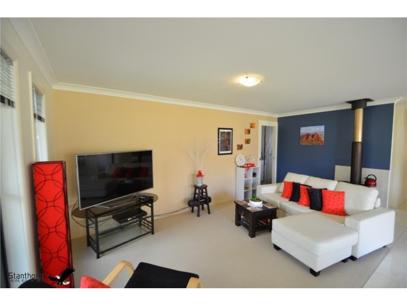 69 Calvert Road, Glen Aplin QLD 4381