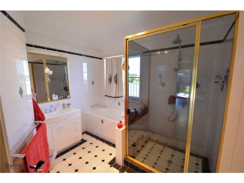 83 College Road, Stanthorpe QLD 4380