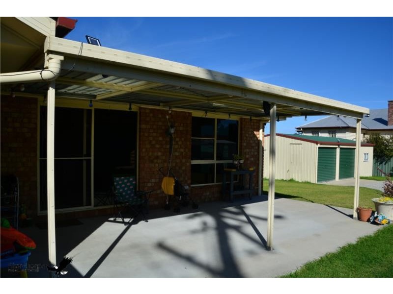 83 College Road, Stanthorpe QLD 4380