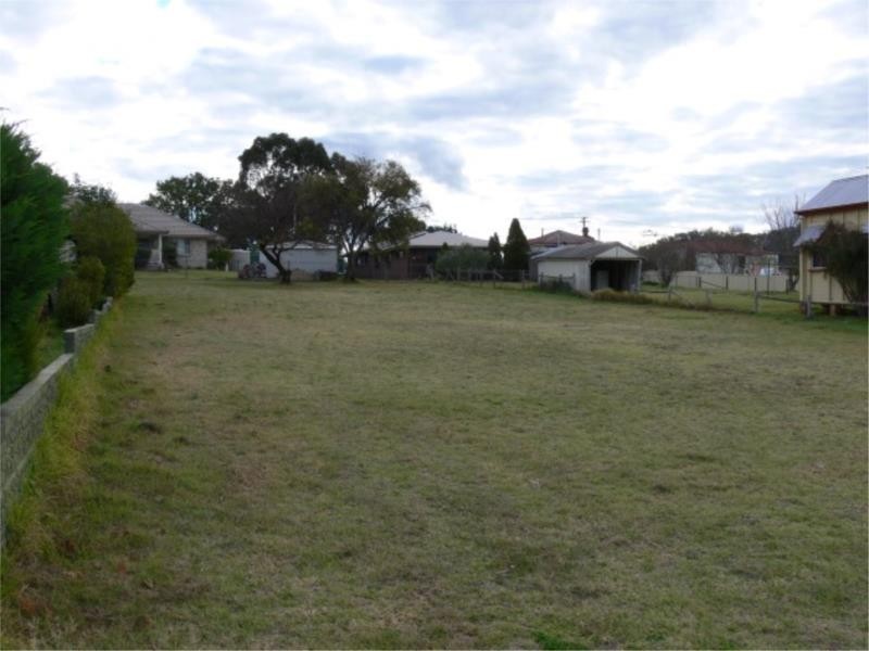 12 Denham Street, Stanthorpe QLD 4380
