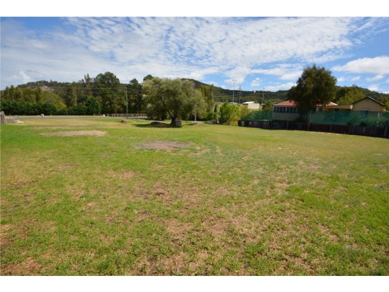 15 McGlew Street, Stanthorpe QLD 4380