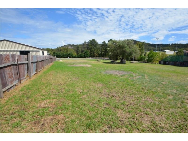 15 McGlew Street, Stanthorpe QLD 4380