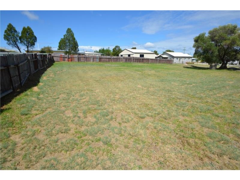 15 McGlew Street, Stanthorpe QLD 4380