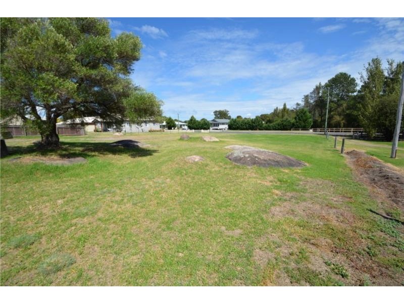 15 McGlew Street, Stanthorpe QLD 4380