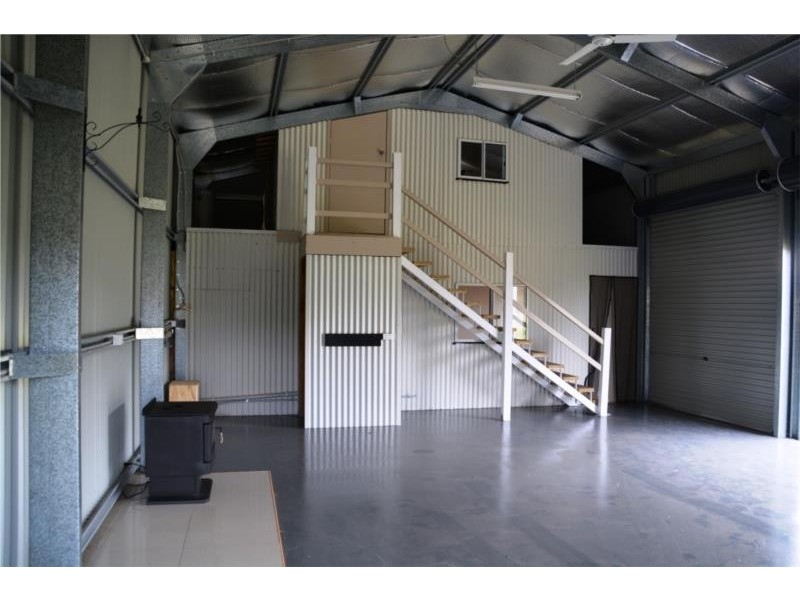 31 Sugarloaf Road, Stanthorpe QLD 4380
