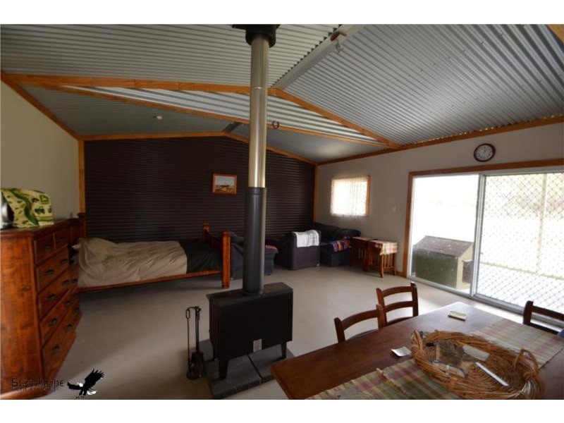 22408 New England Highway, Dalveen QLD 4374