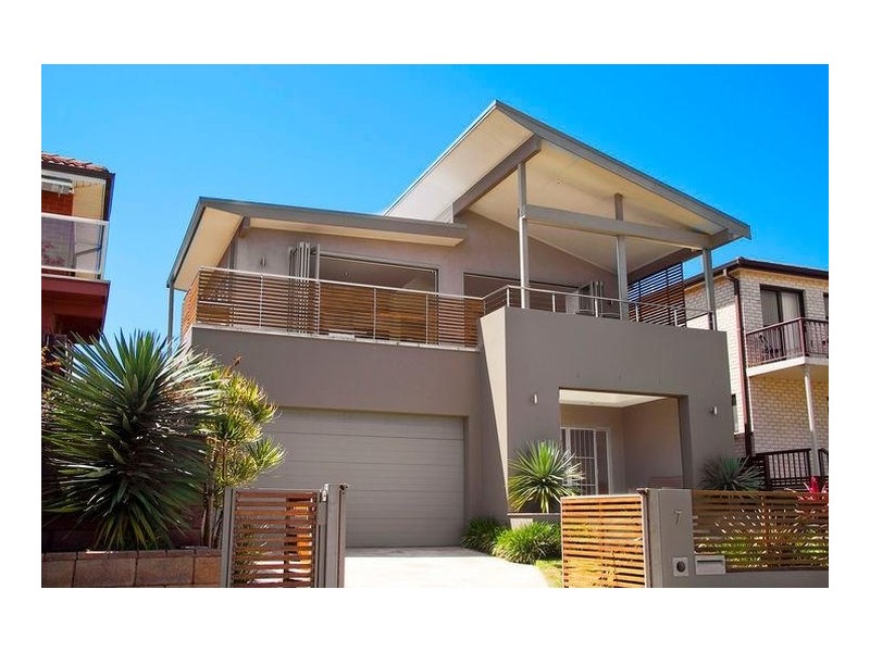 7 Robertson Road, North Curl Curl NSW 2099