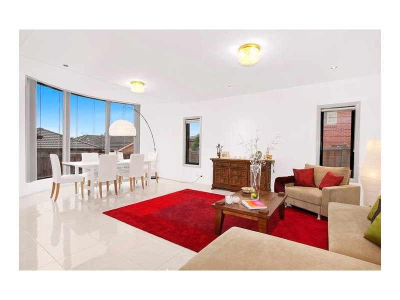 11 Grevillea Avenue, Warriewood NSW 2102