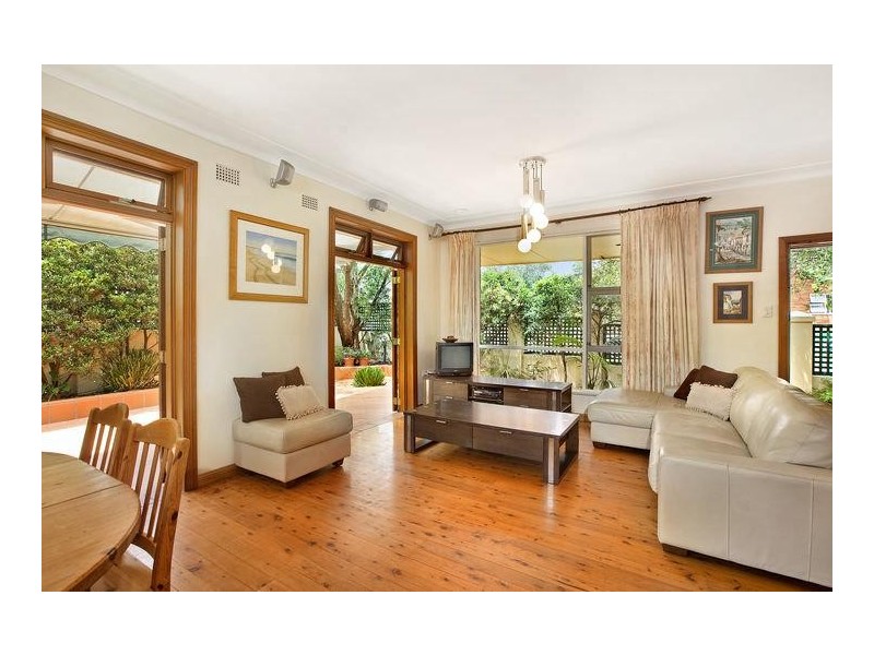 48  Wyndora Avenue, Freshwater NSW 2096