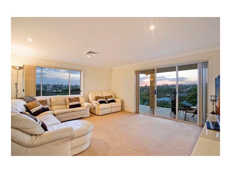 9 Foam Street, Freshwater NSW 2096