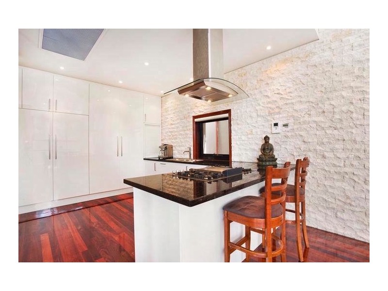 42 Burchmore Road, Manly Vale NSW 2093