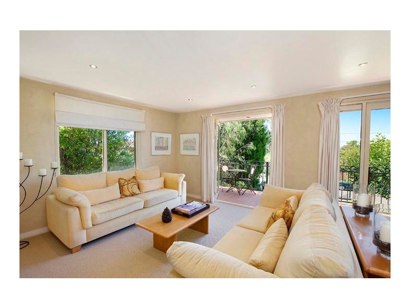 2 Harvey Street, Seaforth NSW 2092