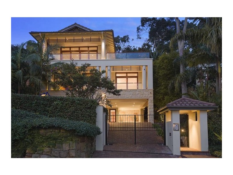 18 Peronne Avenue, Clontarf NSW 2093