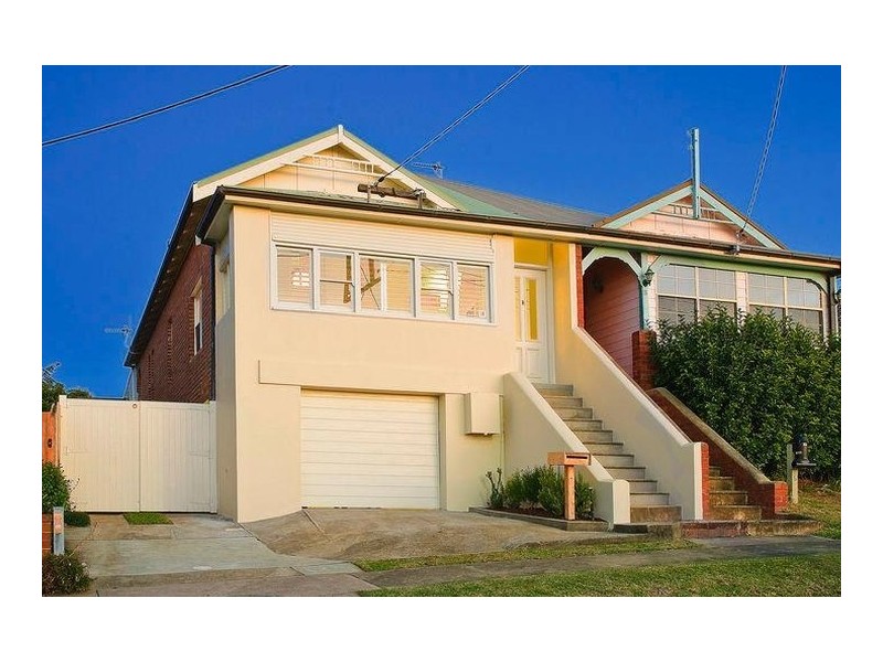 7 Bank Street, Merewether NSW 2291