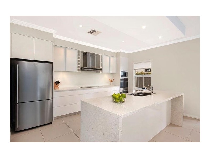 81 Constitution Drive, Cameron Park NSW 2285