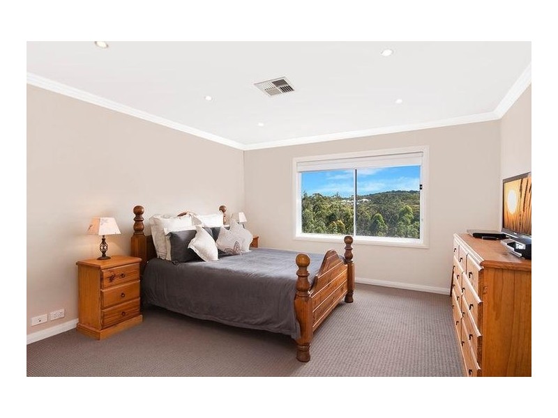 81 Constitution Drive, Cameron Park NSW 2285