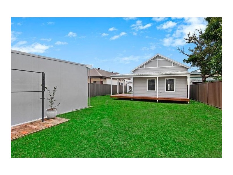 10 Glossop Street, New Lambton NSW 2305