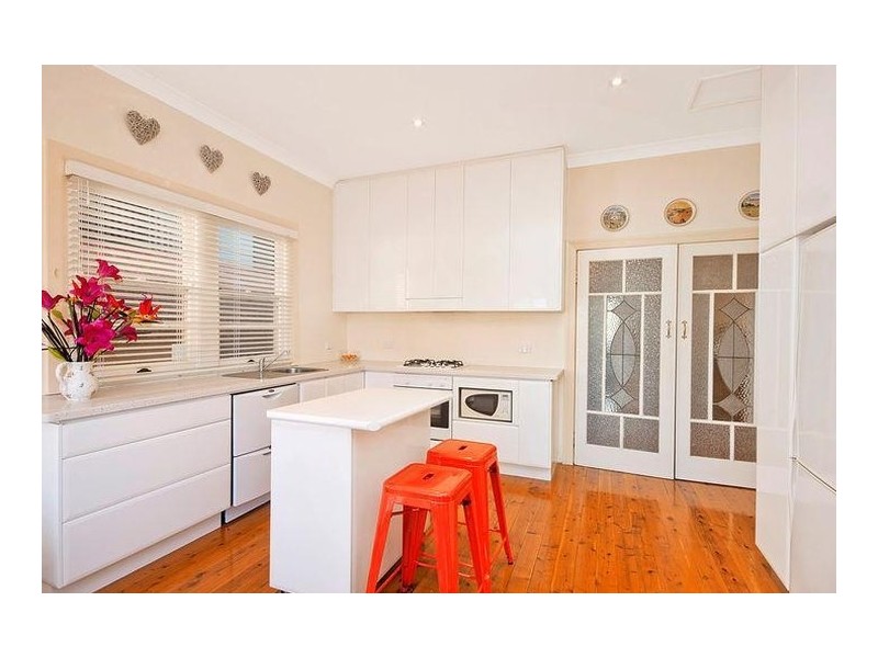 10 Lockyer Street, Merewether NSW 2291