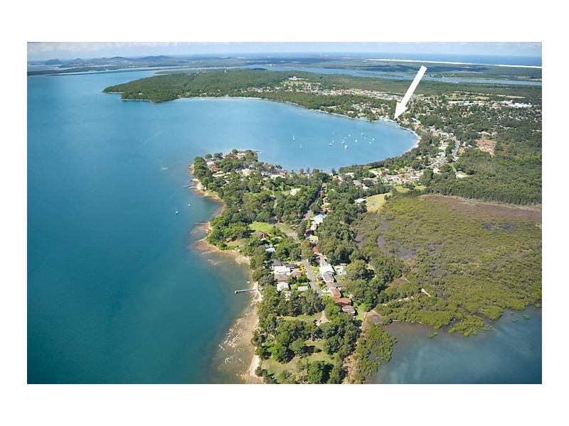 32 Peace Parade, Tanilba Bay NSW 2319