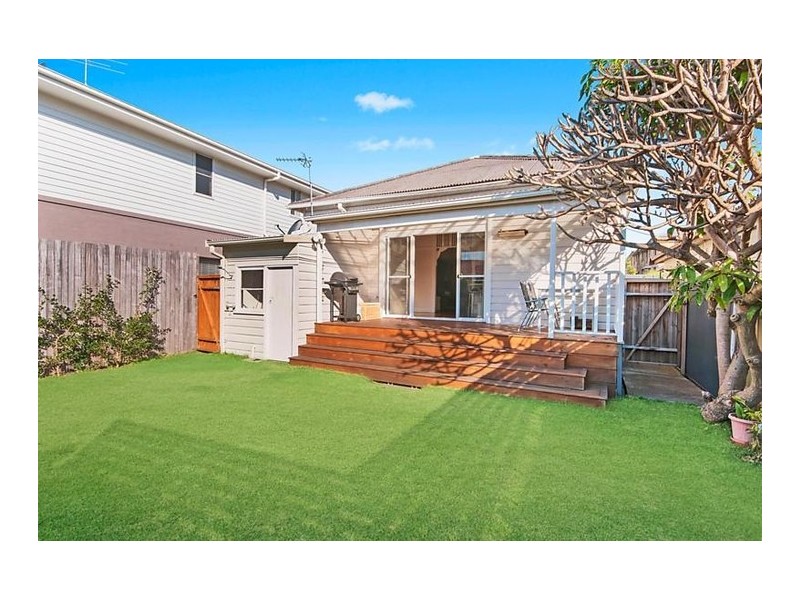 46 Buchanan Street, Merewether NSW 2291