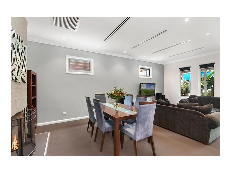 106 Denison Street, Hamilton NSW 2303