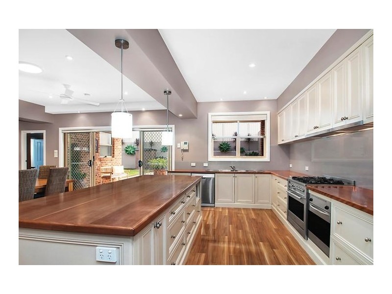 92 Springfield Avenue, Kotara NSW 2289