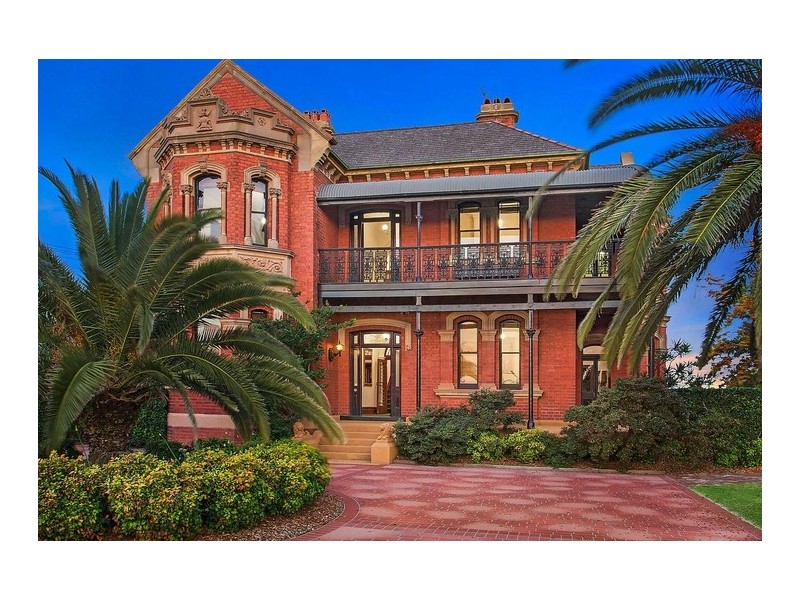 48 Fullerton Street, Stockton NSW 2295