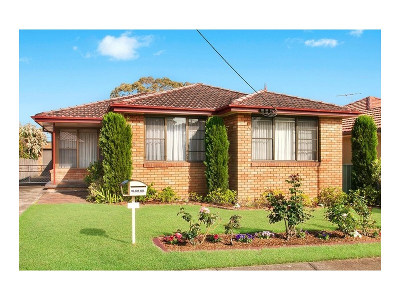 8 Marcus Street, Waratah West NSW 2298