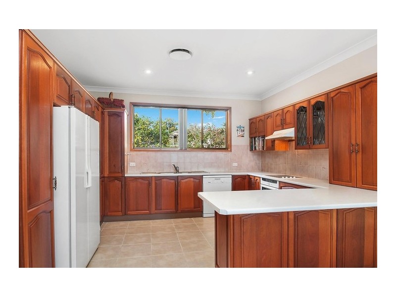 8 Marcus Street, Waratah West NSW 2298