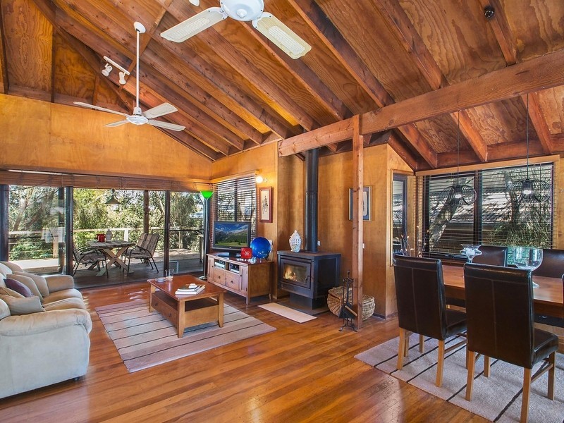 29 Albatross Avenue, Hawks Nest NSW 2324