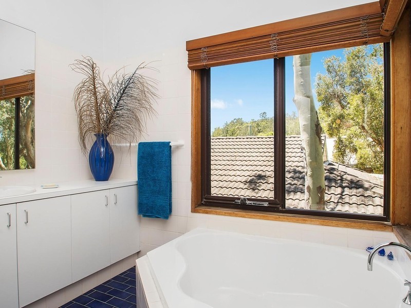 29 Albatross Avenue, Hawks Nest NSW 2324