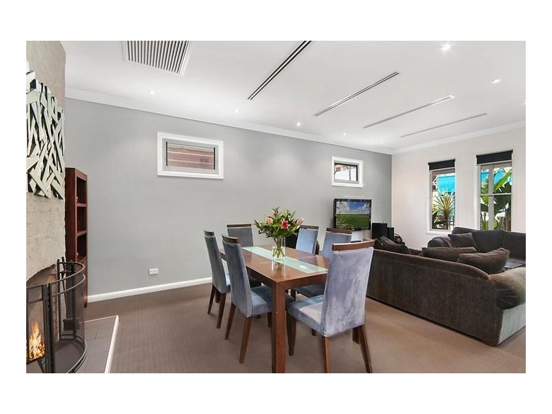 106 Denison Street, Hamilton NSW 2303