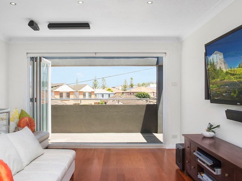 8A Hopkins Street, Merewether NSW 2291