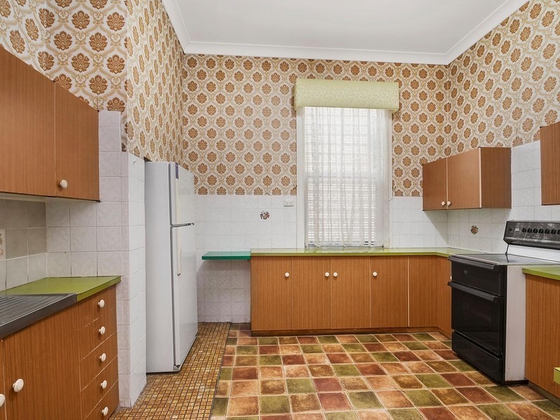 9 Lindsay Street, Hamilton NSW 2303