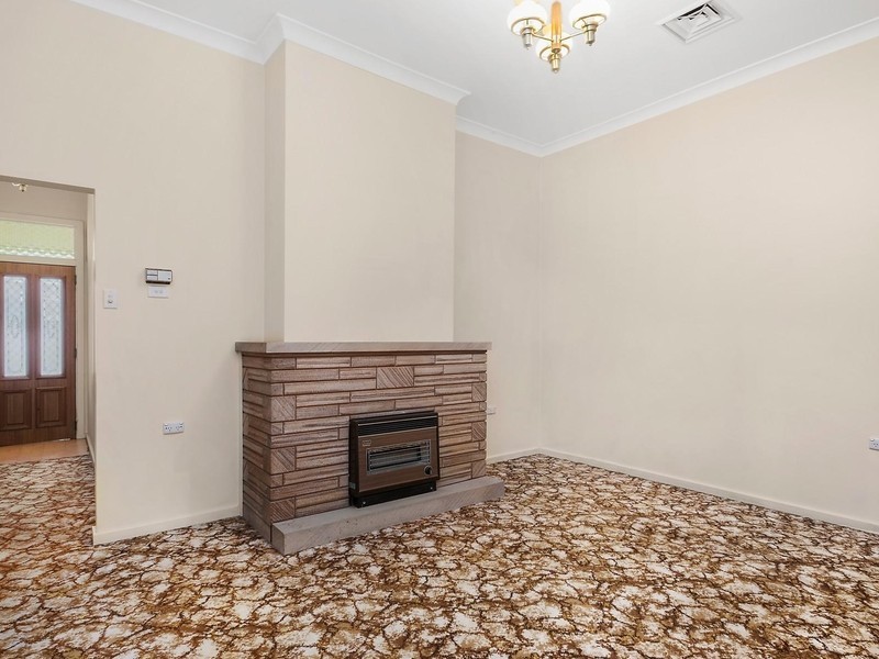 9 Lindsay Street, Hamilton NSW 2303