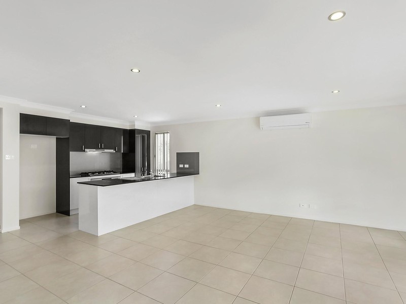 3 Medina Place, Cameron Park NSW 2285