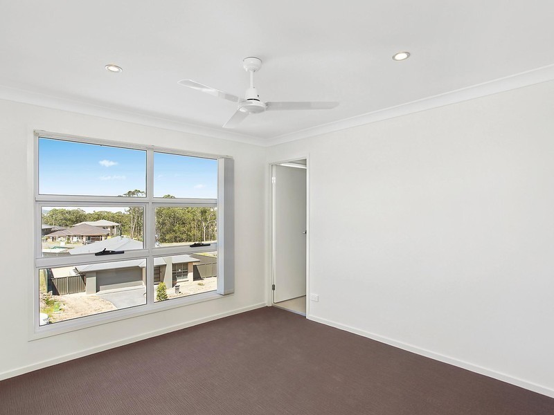 3 Medina Place, Cameron Park NSW 2285