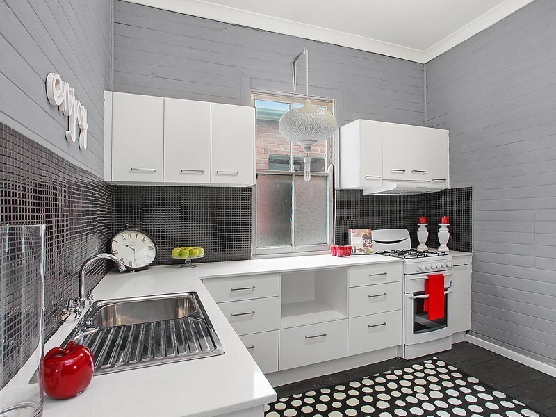 82 Sunderland Street, Mayfield NSW 2304