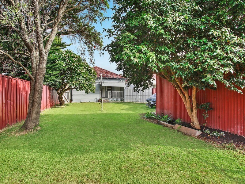 37 Selwyn Street, Merewether NSW 2291