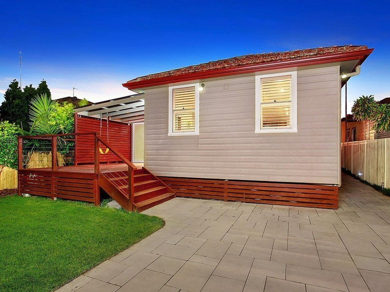 27 Sketchley Parade, New Lambton NSW 2305