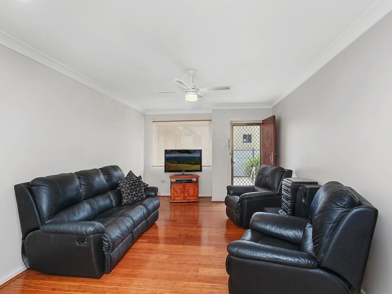 2/207 Beaumont Street, Hamilton South NSW 2303