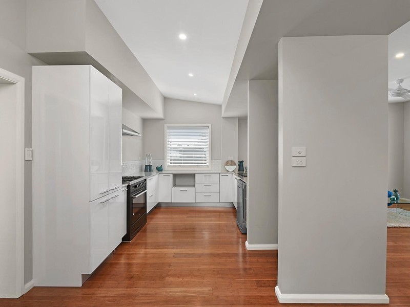 33 Brunker Road, Broadmeadow NSW 2292