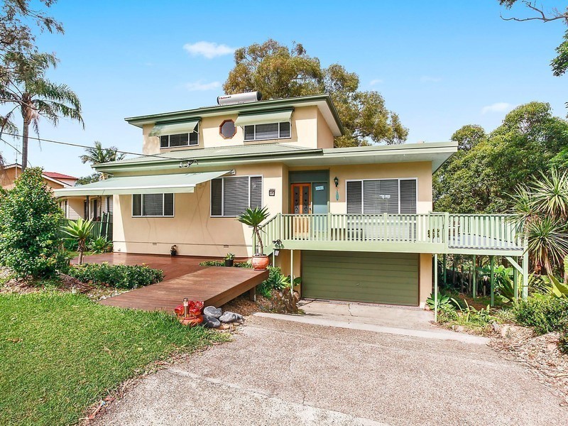 21 Robertson Road, Valentine NSW 2280