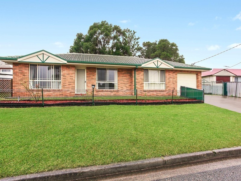 11 Vena Street, Glendale NSW 2285