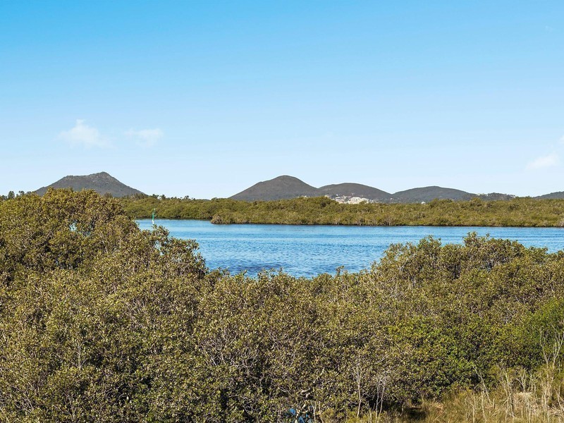 70 Bayview Road, Tea Gardens NSW 2324