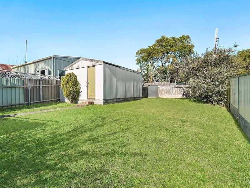 4 Clarence Road, New Lambton NSW 2305