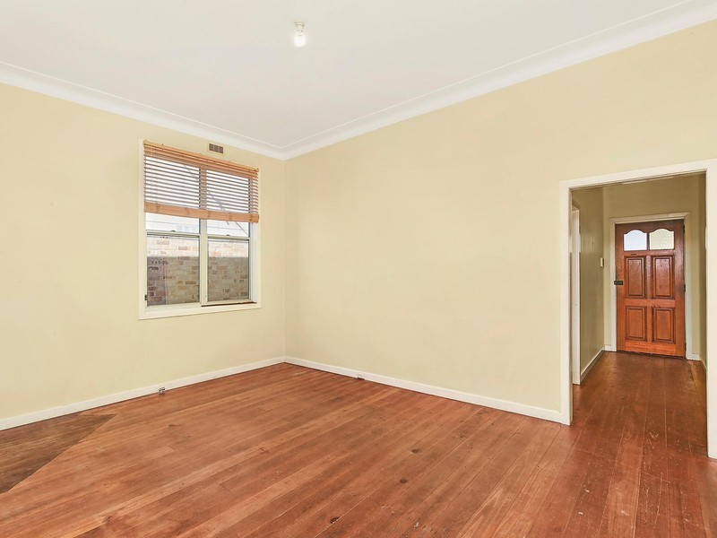 44 Gulliver Street, Hamilton NSW 2303