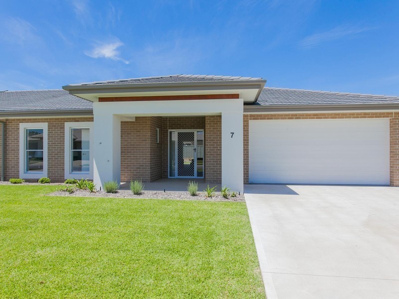 21 Heron Circuit, Fullerton Cove NSW 2318